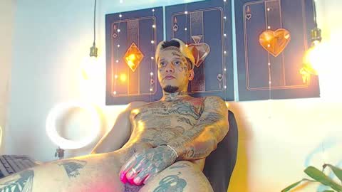 Snapshot of daimond_hope666 chatting on 02/22/25, 01:00 Daimond hope666 online show from 02/22/25, 01:00