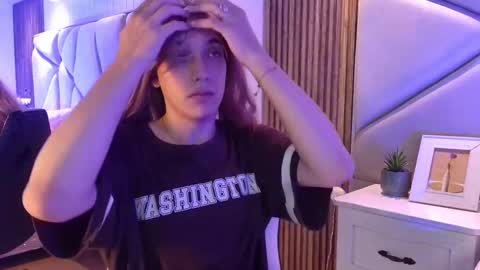 Snapshot of daimondti chatting on 09/12/25, 11:43 DaimonTi online show from 09/12/25, 11:43