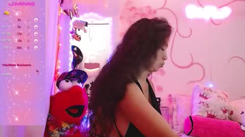 Snapshot of daina_flower chatting on 01/17/26, 03:22 DAINA online show from 01/17/26, 03:22