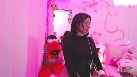 Snapshot of daina_flower chatting on 02/21/26, 04:57 DAINA online show from 02/21/26, 04:57