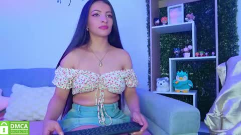 Snapshot of dainty_angel_ chatting on 03/08/25, 01:47 Angel online show from 03/08/25, 01:47