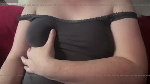 Mx Mommy Moo online show from 10/22/25, 07:02