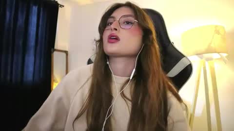 Snapshot of daisha_riley chatting on 12/02/25, 01:50 Lauren online show from 12/02/25, 01:50