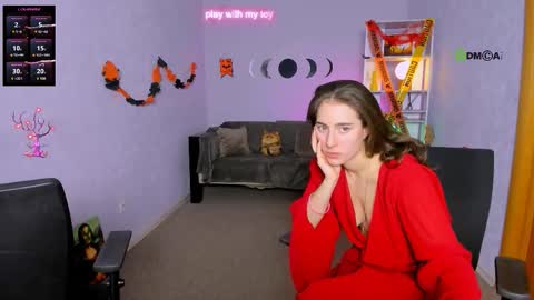 Snapshot of daisy_baby_ chatting on 10/27/25, 08:13 daisy online show from 10/27/25, 08:13