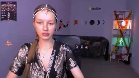 Snapshot of daisy_baby_ chatting on 10/31/25, 09:49 daisy online show from 10/31/25, 09:49