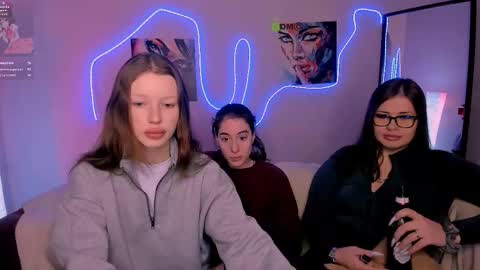 Snapshot of daisy_baby_ chatting on 02/03/26, 08:25 daisy online show from 02/03/26, 08:25