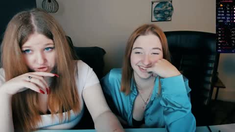 Snapshot of daisy_candy chatting on 12/03/24, 04:47 Little Di online show from 12/03/24, 04:47