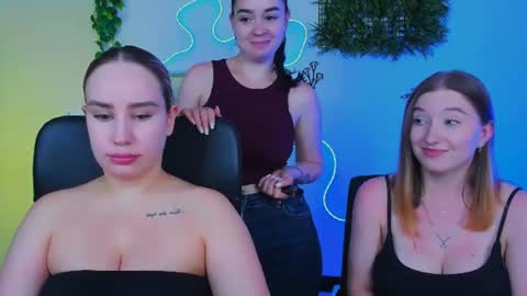 Little Di online show from 07/17/26, 07:19