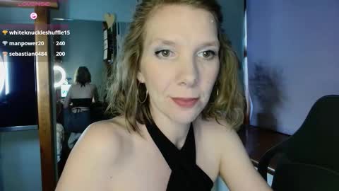 daisy_lovely online show from 11/18/25, 05:56