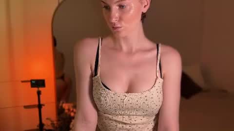 Snapshot of daisy_mint chatting on 07/15/26, 05:40 Daisy Fansly - Daisyymint online show from 07/15/26, 05:40