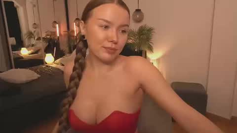 Snapshot of daisy_stacey chatting on 09/20/25, 06:09 Stacey online show from 09/20/25, 06:09