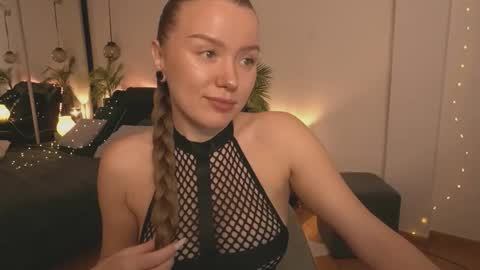 Snapshot of daisy_stacey chatting on 10/12/25, 07:57 Stacey online show from 10/12/25, 07:57