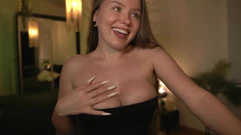Snapshot of daisy_stacey chatting on 06/04/26, 06:14 Stacey online show from 06/04/26, 06:14