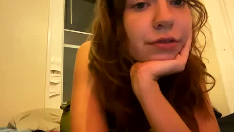 Snapshot of daisybaby699 chatting on 09/13/25, 04:12 DaisyB3 online show from 09/13/25, 04:12