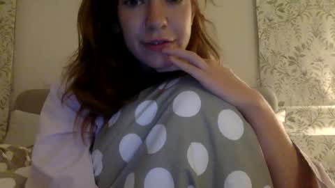Snapshot of daisybaby699 chatting on 10/15/25, 09:48 DaisyB3 online show from 10/15/25, 09:48