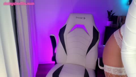 Snapshot of daisydeville chatting on 01/01/25, 02:09 Daisy online show from 01/01/25, 02:09