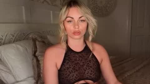 Daisy Dreams online show from 03/22/26, 10:02