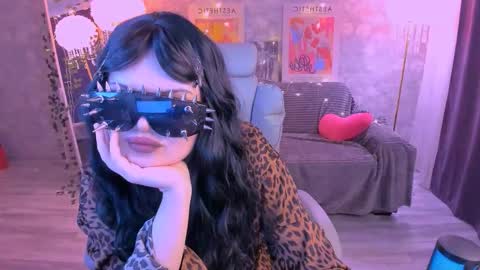 Snapshot of daisyvale chatting on 03/02/26, 03:41 Daisy online show from 03/02/26, 03:41