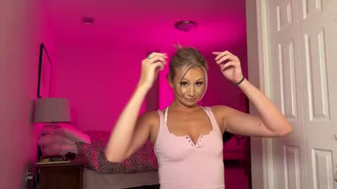 daisy online show from 10/31/25, 12:00