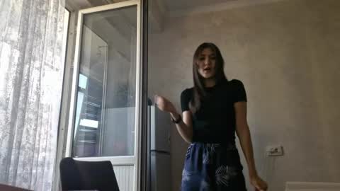 Snapshot of daisyzebley chatting on 05/16/26, 10:36 Jasmin online show from 05/16/26, 10:36