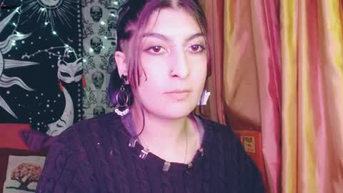Snapshot of dak_7 chatting on 01/25/25, 03:09    --  -- help me reach 100 hands up  online show from 01/25/25, 03:09