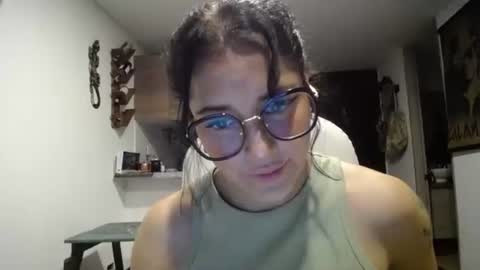 IG  dakotasofiaa online show from 12/17/24, 09:07