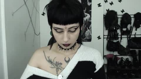 dakota online show from 12/18/25, 03:01