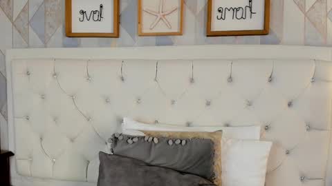 Snapshot of dakota_lee20 chatting on 11/27/25, 12:35 dakota lee20 online show from 11/27/25, 12:35