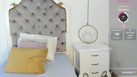 Snapshot of dakota_lee20 chatting on 11/28/25, 12:30 dakota lee20 online show from 11/28/25, 12:30