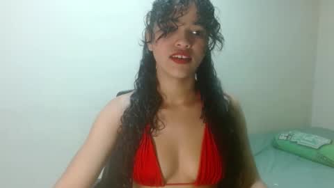 Snapshot of dakota_sweetx chatting on 01/15/25, 07:23 Dakota And Bellamy online show from 01/15/25, 07:23