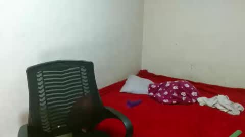 Snapshot of dakota_sweetx chatting on 01/29/25, 01:27 Dakota And Bellamy online show from 01/29/25, 01:27