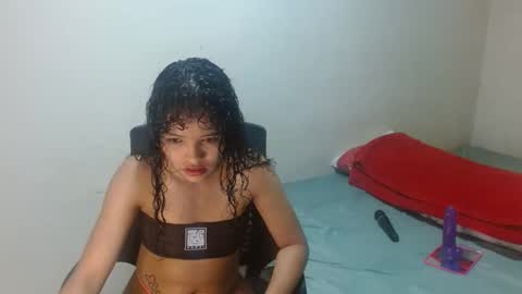 Snapshot of dakota_sweetx chatting on 02/08/25, 11:45 Dakota And Bellamy online show from 02/08/25, 11:45