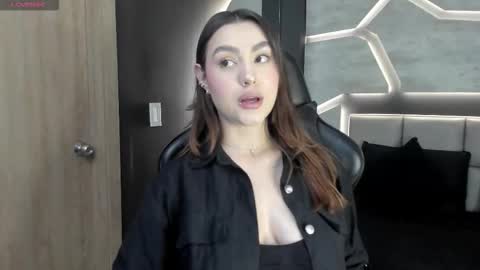 Dakota  online show from 01/05/26, 07:17