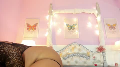 Snapshot of dakotasexshow2 chatting on 12/05/24, 08:00 Dakota Sex Show  online show from 12/05/24, 08:00