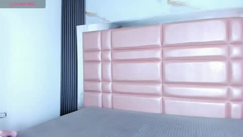 dakotastarkx online show from 12/18/25, 01:28