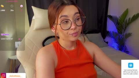 dakottaa__ online show from 02/01/25, 03:08