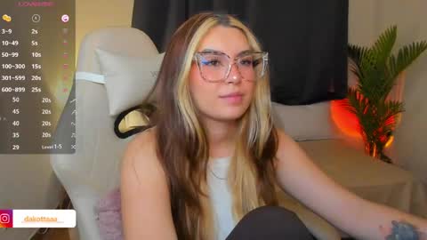 dakottaa__ online show from 05/29/26, 12:52