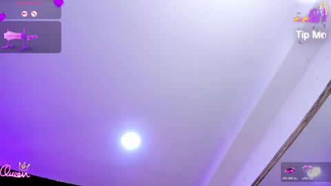 Snapshot of dalaymoore_ chatting on 05/27/26, 12:29 Dalay online show from 05/27/26, 12:29