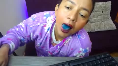 Snapshot of daleska_delicious1 chatting on 12/31/24, 04:35 daleska_delicious1 online show from 12/31/24, 04:35