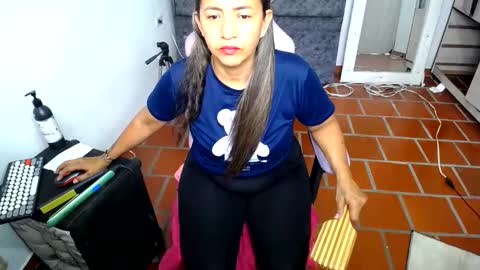 daleska_delicious1 online show from 03/19/26, 08:02