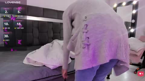 Snapshot of dalia_lux_ chatting on 10/03/25, 01:52 dalia_lux_ online show from 10/03/25, 01:52