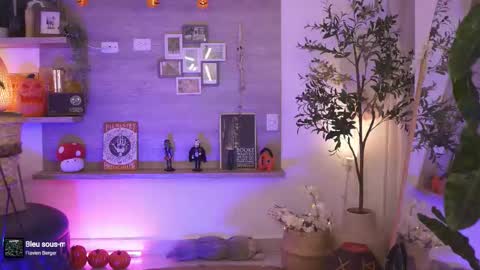 Dalia Morgan online show from 10/15/25, 08:31