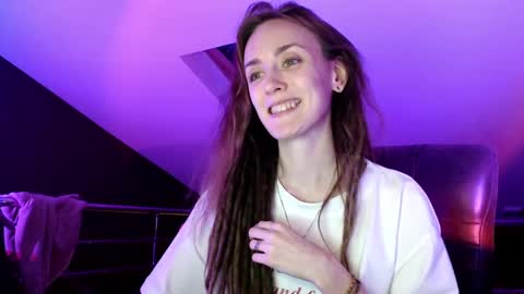 Snapshot of dalia_peach chatting on 01/21/25, 05:41 Dalia online show from 01/21/25, 05:41