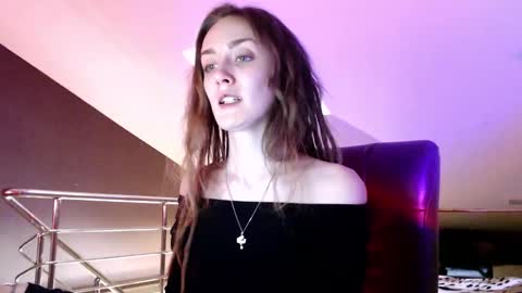 Snapshot of dalia_peach chatting on 01/22/25, 10:18 Dalia online show from 01/22/25, 10:18