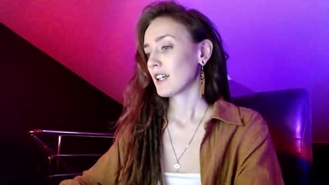 Snapshot of dalia_peach chatting on 01/24/25, 10:11 Dalia online show from 01/24/25, 10:11