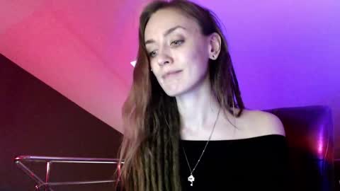 Snapshot of dalia_peach chatting on 02/02/25, 12:24 Dalia online show from 02/02/25, 12:24