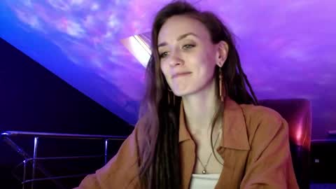 Snapshot of dalia_peach chatting on 02/17/25, 01:10 Dalia online show from 02/17/25, 01:10
