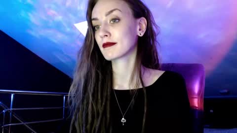 Snapshot of dalia_peach chatting on 02/19/25, 01:28 Dalia online show from 02/19/25, 01:28
