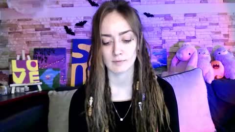 Snapshot of dalia_peach chatting on 11/04/25, 09:30 Dalia online show from 11/04/25, 09:30