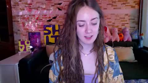 Snapshot of dalia_peach chatting on 11/20/25, 09:31 Dalia online show from 11/20/25, 09:31